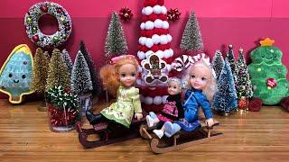 Christmas super store ! Elsa & Anna are shopping for decorations - Barbie dolls