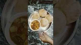 tasty aloo ki sabji aur puri #ragini #food #indianrecipe #recipe #indianfood