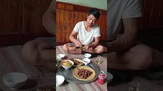 đi làm về bố con nấu cơm ăn