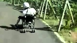 Pushchair Timpiste Greannmhar tuairteála