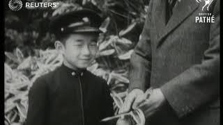 JAPAN: Emperor Hirohito and family take a trip to holiday villa in Hayama (1946)