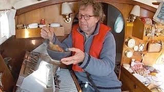 Cooking on a boat! Preparing a hot meal at sea in my 1970 Contessa 26 using one ring & fresh food