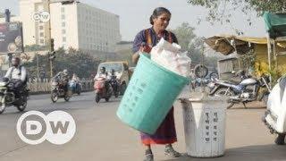 India waste pickers demand better working conditions | DW English