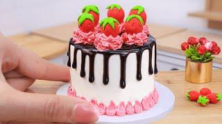 Yummy Chocolate CakeSatisfying Miniature Strawberry Chocolate Cake Decorating Recipes | Coco Cakes
