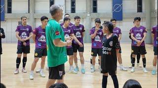 10 Thai kids  to play with National futsal players!