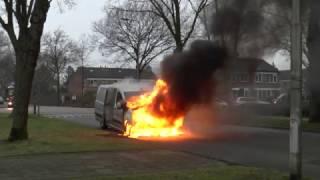 2016-12-17 Volledige video Autobrand Denekamperdijk Losser + aankomst brandweer en Politie