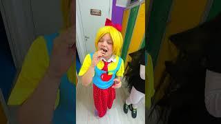 My terrible teachers Miss Delight and Miss Circle! #funny #school #poppyplaytime