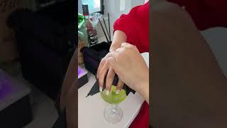 woman show how to wrap glass safely at party  #Shorts