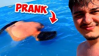 VLOG - E MBYTA ARDIN NE PLAZH !! + PRANK