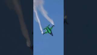 VRIESKE with a great F-16 Solodisplay at ZigAirMeet in Mollis 2023 #ZigAirMeet23 @zigairmeet