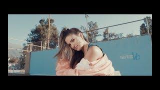 Maca Del Pilar - Descarao ft. Bronko Yotte (Video Oficial) | Tema Central Amor a la Catalán