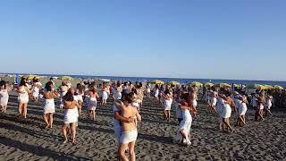 VersuS Academy   Unidos Por La Kizomba Flashmob Ostia, Rome, Italy a0bNY7onizc