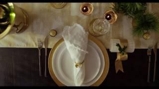 Holiday Tablescape: Gold Glam