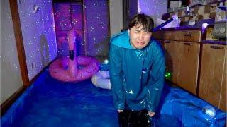 友達の家を水没させて5トンの水でナイトプール作ってみた【ドッキリ】