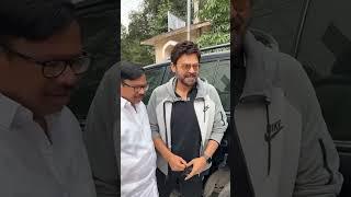 Venkatesh vote in Hyderabad | NRI C