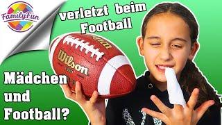 VERLETZT beim FOOTBALL  - der FALSCHE SPORT für MÄDCHEN? | Family Fun