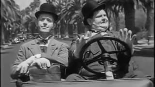 Busy Bodies - #Laurel & #Hardy (1933)