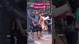 moment lucu prank patung #shorts #statueprank