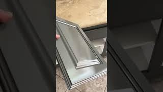 The best paint raised panel to use the kitchen cabinets！