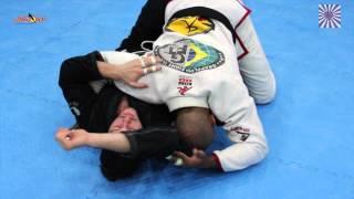 Igor Silva demonstrates sleeve choke from half guard