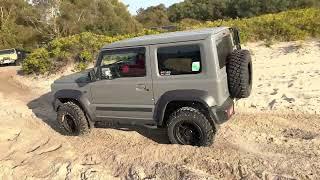 Suzuki Jimny JB74 showing how to do soft sand.