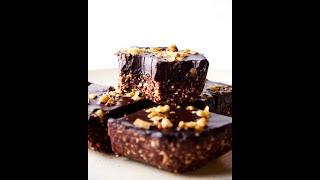 I made these INSANELY EASY No-Bake Vegan Brownies | Recipe, Baking, Food #shorts #youtubeshorts