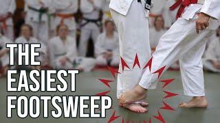 The Easiest Footsweep to Learn for BJJ - De Ashi Harai // Advancing Footsweep (出足払)