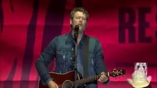 Blake Shelton - We're Painting The Town Of Tishomingo 09.30.2017