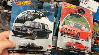 Hot Wheels AutoStrasse VOLVO CHASE!!