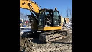 CAT Excavator With Earthworks 3D GPS