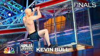 Kevin Bull at the Los Angeles City Finals - American Ninja Warrior 2018