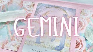 GEMINI THIS PERSON IS STAYING AWAY FROM U BECAUSE THEY'RE REALIZING THEY'RE IN LOVE WITH UBUT..