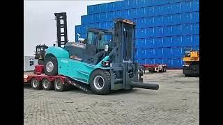 30 ton forklift is arriving port of customer