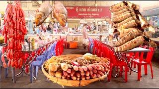 Phnom Penh, Samnang 12 Market in The Morning