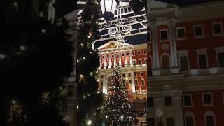 Рождественская сказка на улицах Москвы  Больше видео на канале  #город #Рождество #сказка 