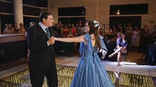 Valsa de Debutante Lívia & seu pai  Auriano - Musica Thousand years