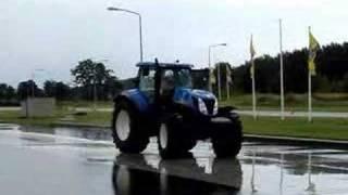 New Holland T7030 Slipbaan Trekkerweb.nl