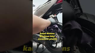 KATA SIAPA MOTOR BARU UDAH HITAM?  COBA PAKEIN INI PASTI LEBIH HITAM  #nutens #perawatankendaraan