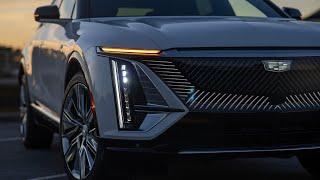 AT NIGHT: 2024 Cadillac Lyriq Luxury EV | Night Lighting Performance Review