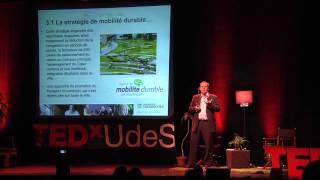 Une approche intégrée en développement durable: Alain Webster at TEDxUdeS