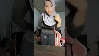 Jilbab Ketat Seksi