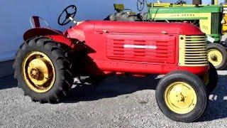 Graham Bradley Standard Tractor Sells at Auction 2015