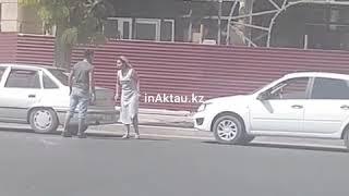 Автоледи на дороге в Актау