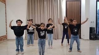 KUDI GUJRAT DI/PUNJABI DANCE/KIDS DANCE/CHOREOGRAPHED BY RENU