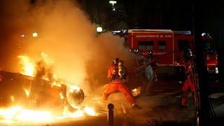 Paris turns into battle ground in "Yellow Vest" protest