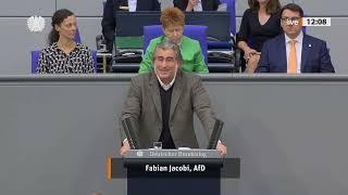 „Urteile im Namen des Volkes, jedoch nicht mehr in der Sprache des Volkes“  Bundestag Fabian Jacobi