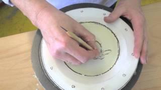 BOTZ - Enjoying Ceramics 8 - Sgraffito Plate