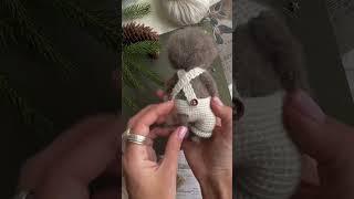 Котёнок в комбезе #crochet #крючком #cat #вязаниекрючком #handmade #вязание #amigurumi #knitting