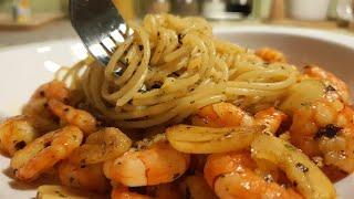 Aglio e olio shrimp pasta is more delicious than restaurant