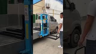 Самопогрузочный электрический подъемник #склад #погрузчик #вилочныйпогрузчик #рохля #логистика